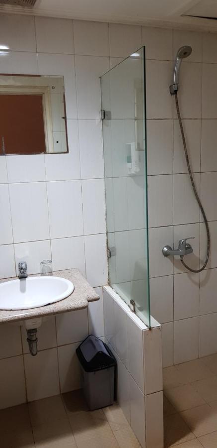 Hotel Dequr Jakarta Kota Luaran gambar